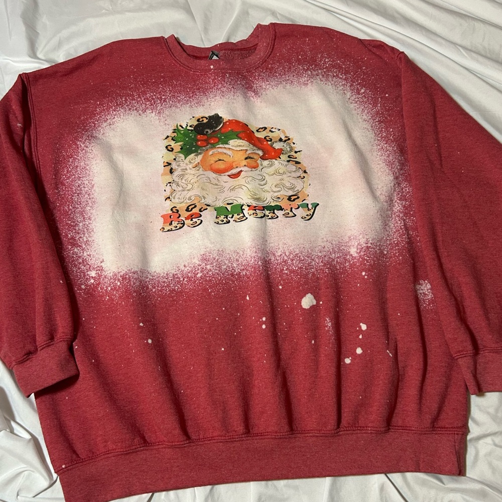 Women’s Be Merry Gildan Santa Bleach Sweatshirt 2XL Red